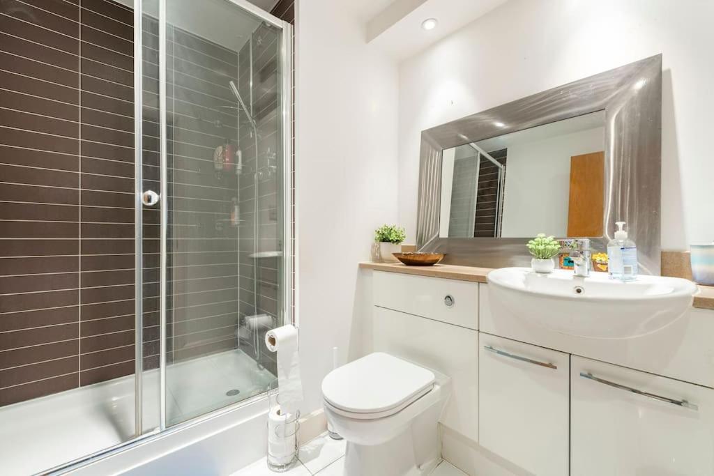London Skylineviews 2 Bed 2 Bath Flat Near Canary Wharf, O2 & Excel Екстериор снимка