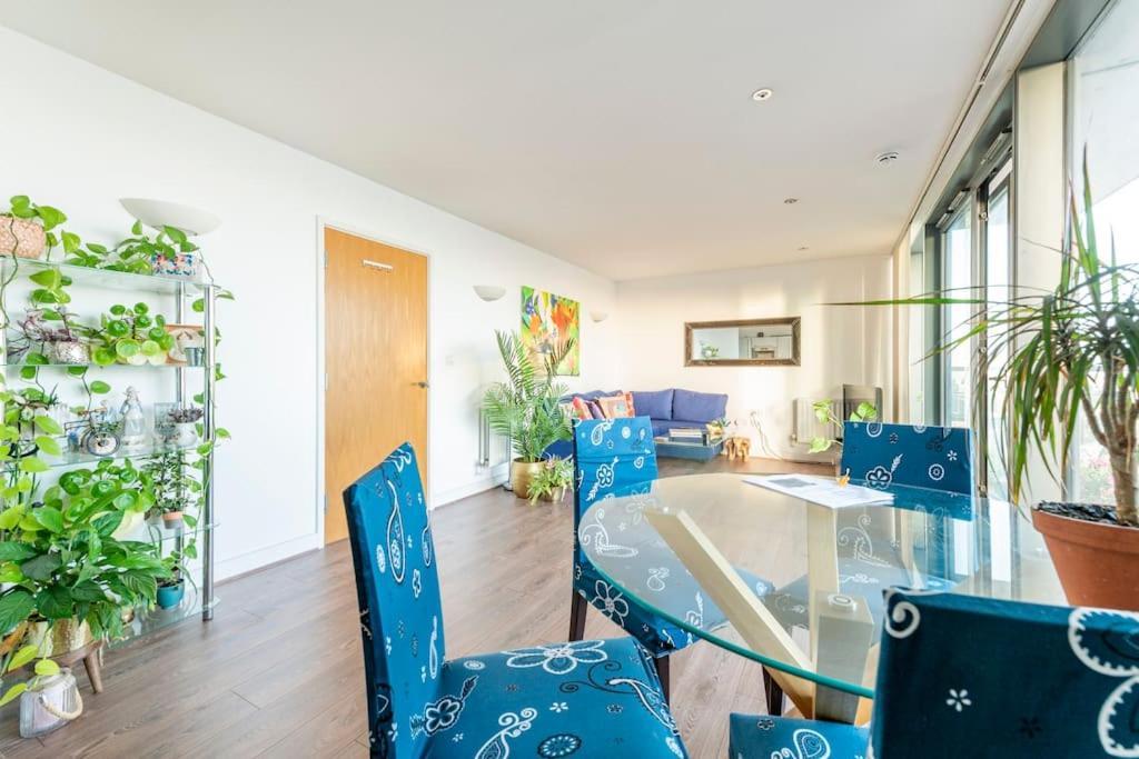 London Skylineviews 2 Bed 2 Bath Flat Near Canary Wharf, O2 & Excel Екстериор снимка