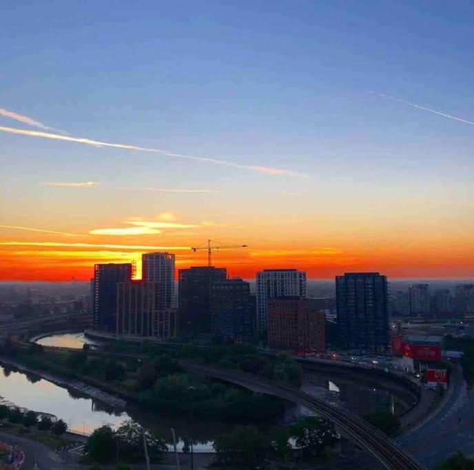 London Skylineviews 2 Bed 2 Bath Flat Near Canary Wharf, O2 & Excel Екстериор снимка