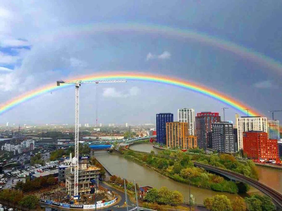 London Skylineviews 2 Bed 2 Bath Flat Near Canary Wharf, O2 & Excel Екстериор снимка
