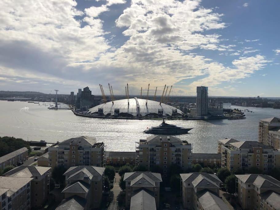 London Skylineviews 2 Bed 2 Bath Flat Near Canary Wharf, O2 & Excel Екстериор снимка